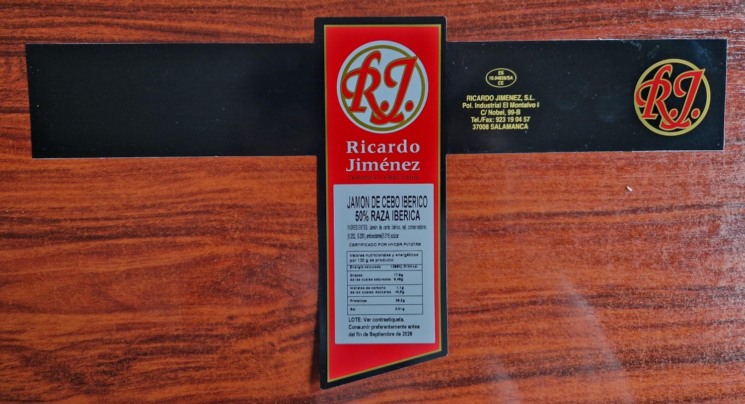 Jamón de cebo ibérico 50% raza Ibérica Ricardo Jiménez - foto 2